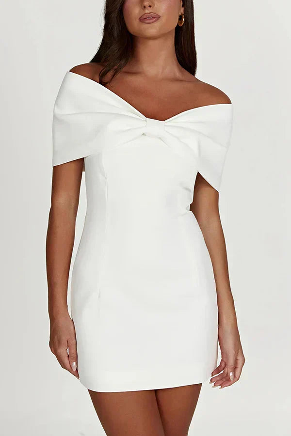 Elly | Schouderloos Minikleed met Strikdetail